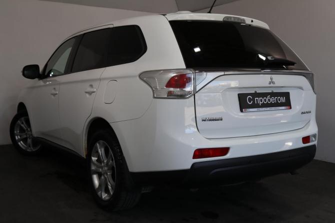 Mitsubishi Outlander III с пробегом 2012 года, цена 1 099 000 рублей, 154000 км, внедорожник, Автокод Объявления