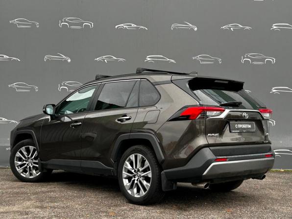 Toyota RAV4 V (XA50) с пробегом 2022 года, цена 2 798 400 рублей, 210928 км, внедорожник, Автокод Объявления