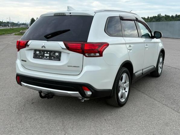 Mitsubishi Outlander III Рестайлинг 2 с пробегом 2017 года, цена 1 746 000 рублей, 137545 км, внедорожник, Автокод Объявления