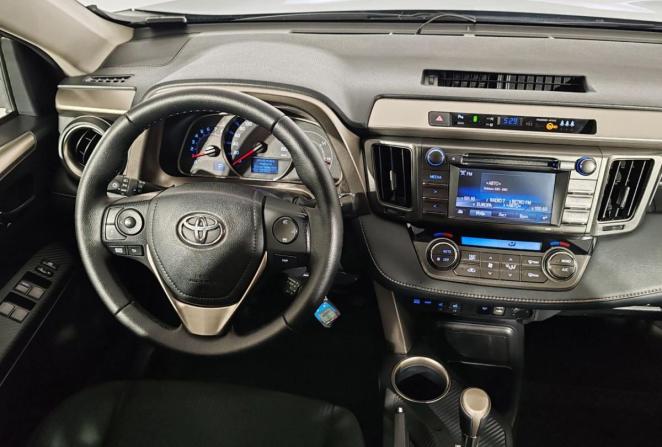 Toyota RAV4 IV (XA40) с пробегом 2015 года, цена 1 750 000 рублей, 229200 км, внедорожник, Автокод Объявления