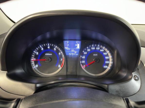 Hyundai Solaris I Рестайлинг с пробегом 2015 года, цена 959 900 рублей, 157515 км, седан, Автокод Объявления