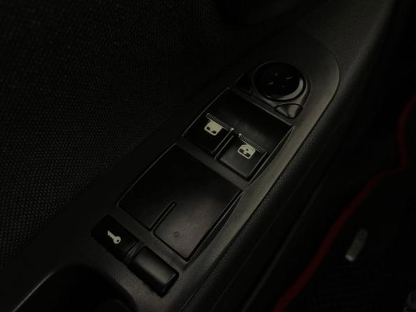 Lada (ВАЗ) Priora I с пробегом 2012 года, цена 247 000 рублей, 219480 км, хэтчбек, Автокод Объявления
