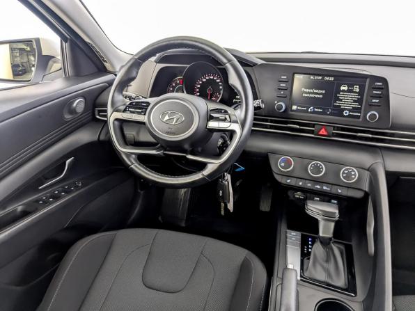 Hyundai Elantra VII (CN7) с пробегом 2022 года, цена 1 919 000 рублей, 42343 км, седан, Автокод Объявления