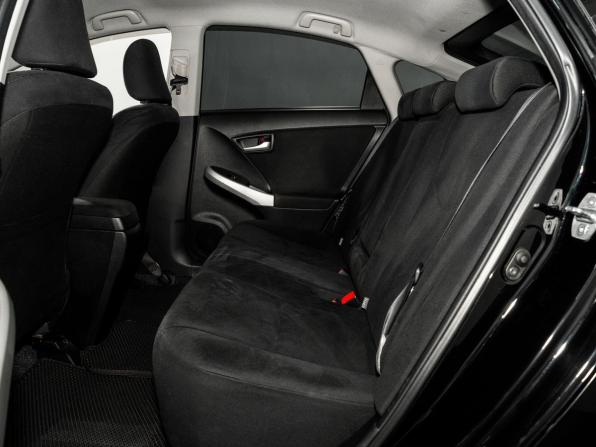 Toyota Prius III Рестайлинг (XW30) с пробегом 2012 года, цена 1 215 300 рублей, 178392 км, лифтбек, Автокод Объявления