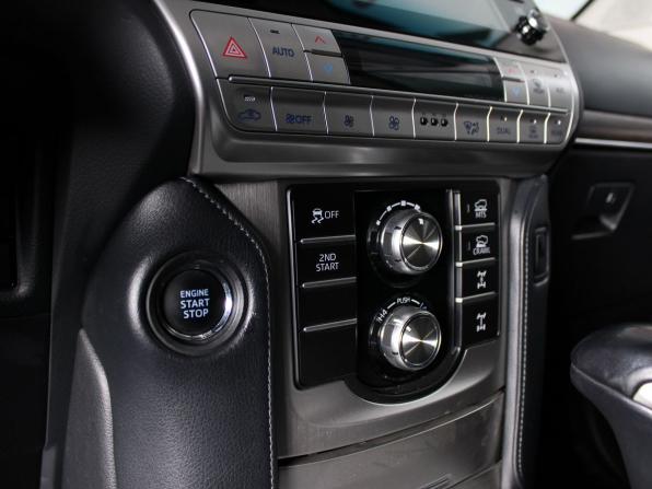Toyota Land Cruiser Prado 150 Series Рестайлинг 3 с пробегом 2021 года, цена 6 900 000 рублей, 86720 км, внедорожник, Автокод Объявления