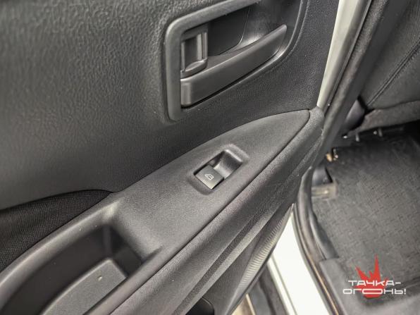 Mitsubishi Outlander III Рестайлинг 3 с пробегом 2018 года, цена 1 800 000 рублей, 135000 км, внедорожник, Автокод Объявления