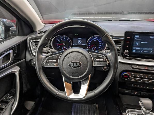 Kia Ceed III с пробегом 2020 года, цена 2 190 000 рублей, 30100 км, хэтчбек, Автокод Объявления