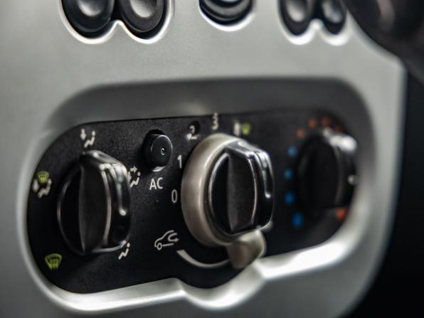 Renault Sandero I с пробегом 2012 года, цена 718 000 рублей, 183155 км, хэтчбек, Автокод Объявления