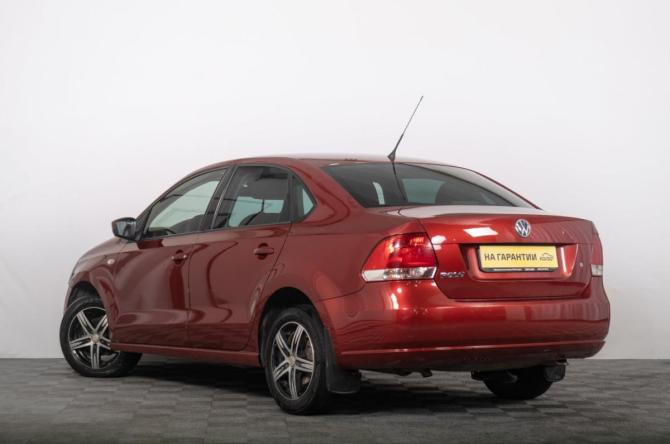 Volkswagen Polo V с пробегом 2011 года, цена 749 000 рублей, 327000 км, седан, Автокод Объявления