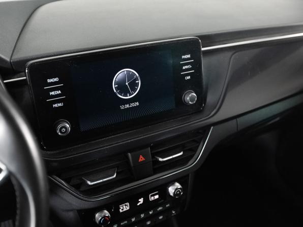 Skoda Rapid II с пробегом 2021 года, цена 1 200 000 рублей, 98853 км, лифтбек, Автокод Объявления