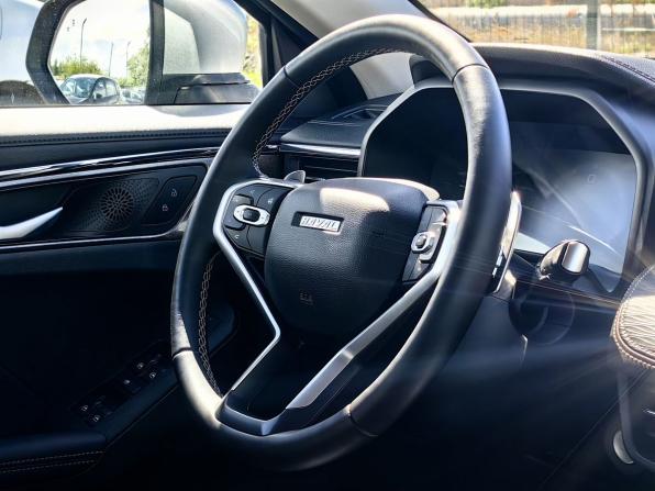 Haval Jolion I с пробегом 2023 года, цена 1 829 000 рублей, 68500 км, внедорожник, Автокод Объявления