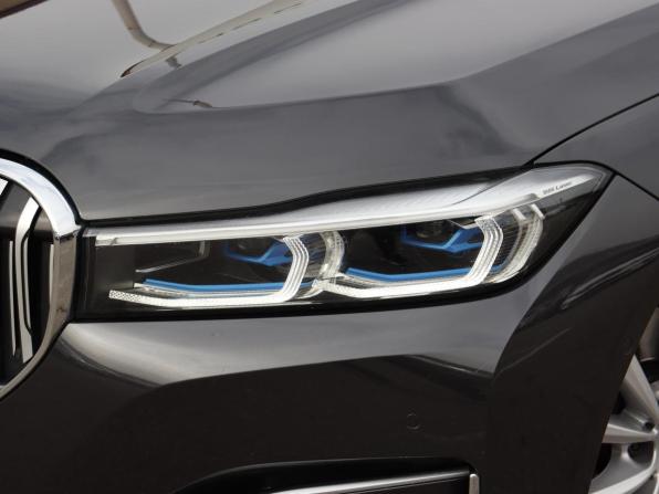 BMW 7 серии VI (G11/G12) Рестайлинг с пробегом 2019 года, цена 6 000 000 рублей, 93083 км, седан, Автокод Объявления