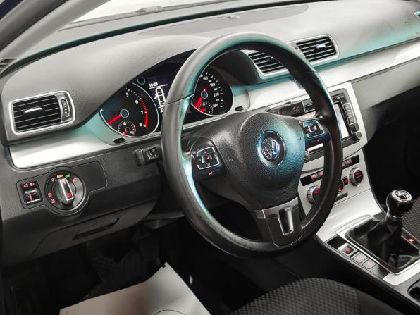 Volkswagen Passat B7 с пробегом 2012 года, цена 870 000 рублей, 128934 км, седан, Автокод Объявления