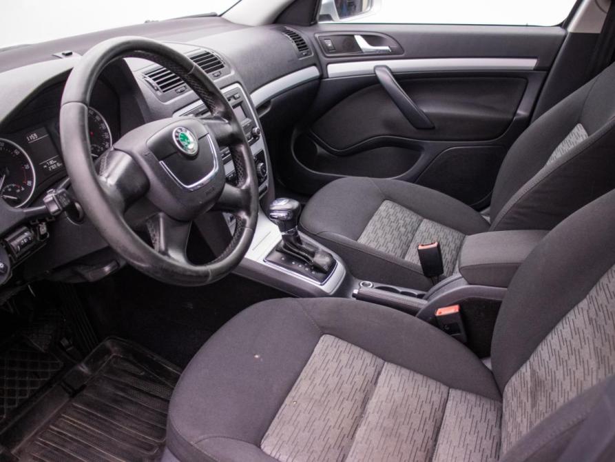 Skoda Octavia II (A5) Рестайлинг Москва  - изображение 10