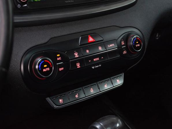 Kia Sorento III Prime с пробегом 2017 года, цена 2 499 000 рублей, 115145 км, внедорожник, Автокод Объявления