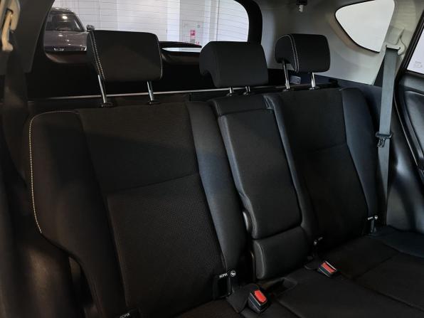 Toyota RAV4 IV (XA40) Рестайлинг с пробегом 2018 года, цена 2 732 500 рублей, 176164 км, внедорожник, Автокод Объявления