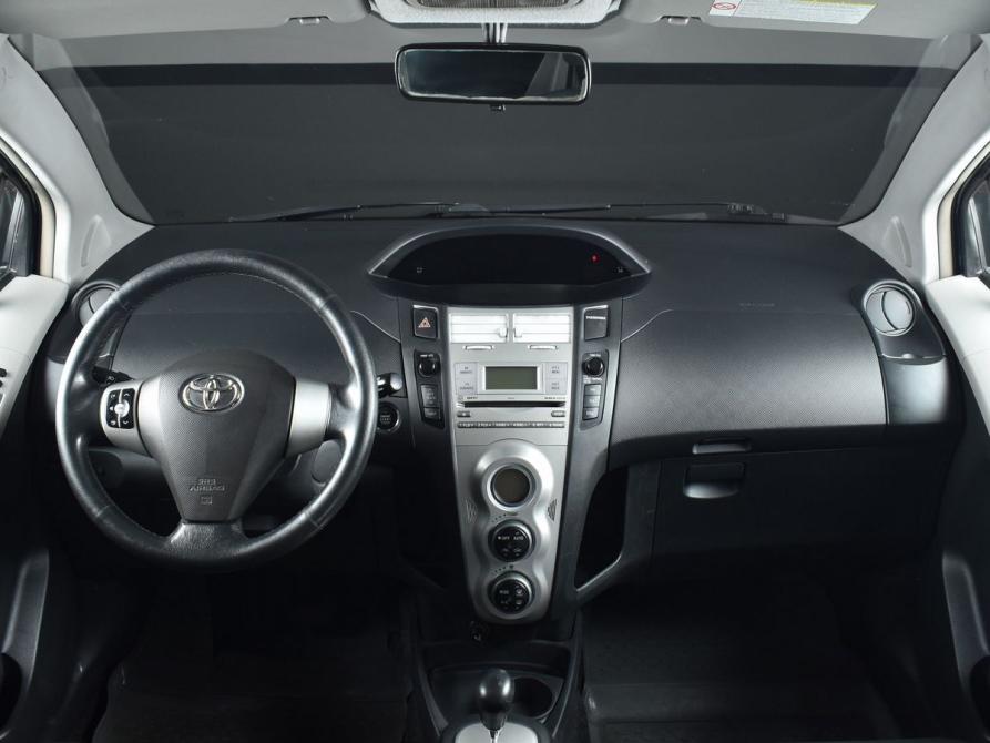 Toyota Yaris II Кемерово  - изображение 7