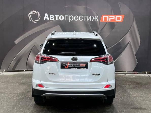 Toyota RAV4 IV (XA40) Рестайлинг с пробегом 2019 года, цена 2 850 000 рублей, 117000 км, внедорожник, Автокод Объявления