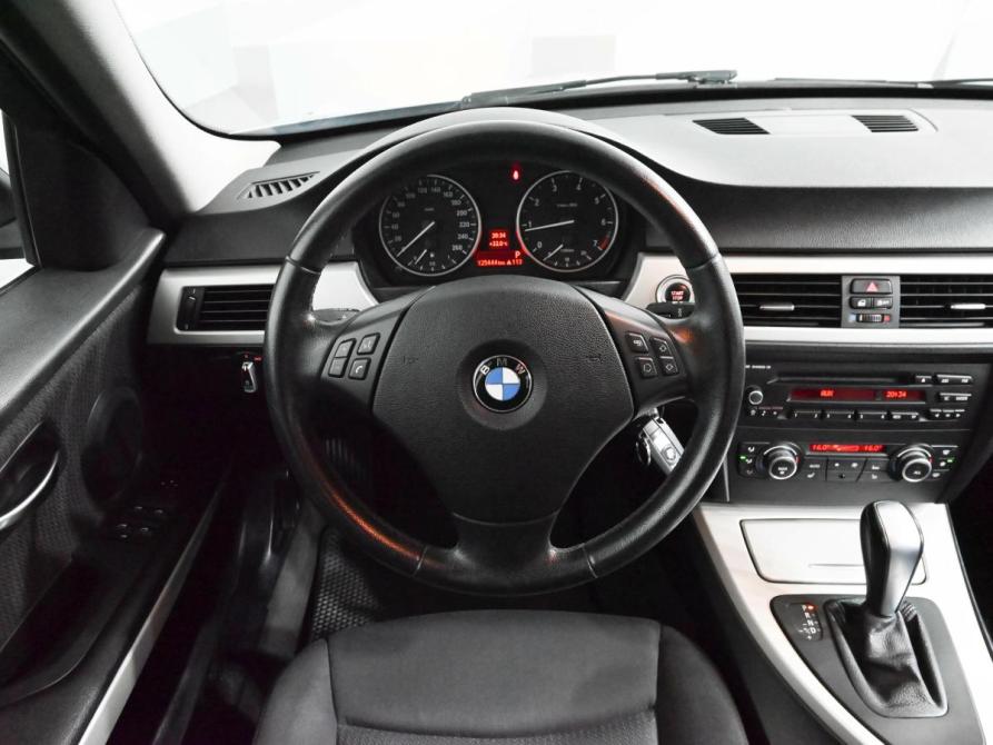 BMW 3 серии V (E90/E91/E92/E93) Рестайлинг Екатеринбург  - изображение 12