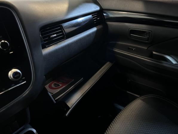 Mitsubishi Outlander III Рестайлинг 3 с пробегом 2021 года, цена 1 990 000 рублей, 114830 км, внедорожник, Автокод Объявления