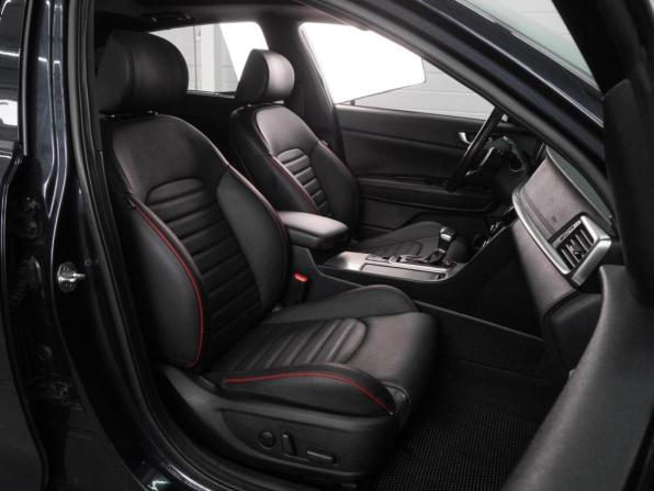 Kia Optima IV Рестайлинг с пробегом 2019 года, цена 1 999 000 рублей, 111443 км, седан, Автокод Объявления