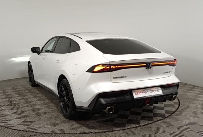 Changan UNI-V I с пробегом 2024 года, цена 2 250 000 рублей, 43050 км, лифтбек, Автокод Объявления