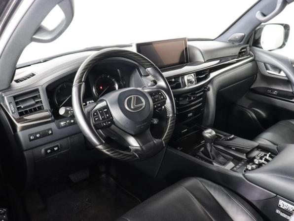 Lexus LX III Рестайлинг 2 с пробегом 2018 года, цена 8 990 000 рублей, 105562 км, внедорожник, Автокод Объявления