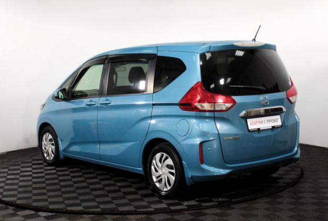 Honda Freed II с пробегом 2017 года, цена 1 450 000 рублей, 111976 км, компактвэн, Автокод Объявления
