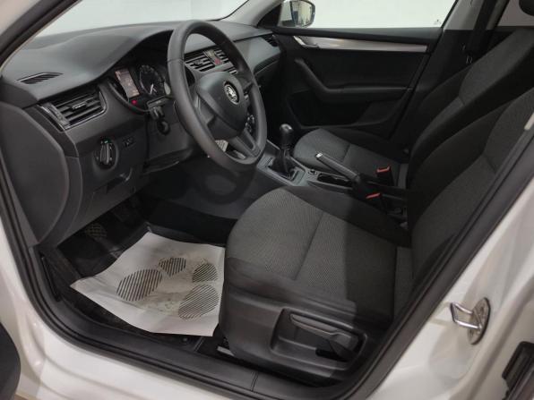 Skoda Octavia III (A7) с пробегом 2016 года, цена 1 470 000 рублей, 46927 км, лифтбек, Автокод Объявления