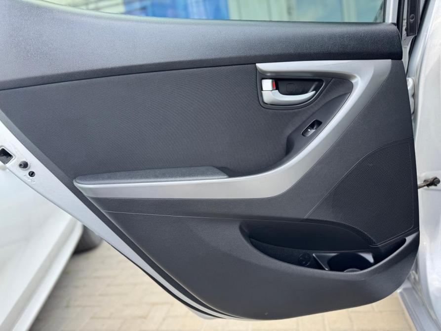 Hyundai Elantra V (MD) Рестайлинг Ростов-на-Дону  - изображение 15