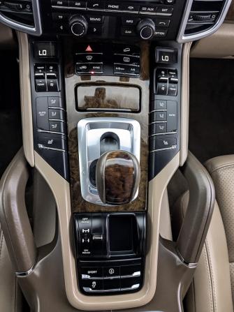 Porsche Cayenne II (958) с пробегом 2014 года, цена 2 295 000 рублей, 240700 км, внедорожник, Автокод Объявления