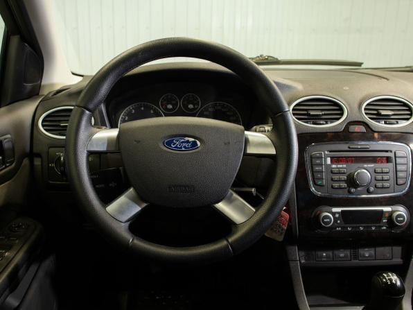 Ford Focus II с пробегом 2007 года, цена 395 000 рублей, 239015 км, хэтчбек, Автокод Объявления