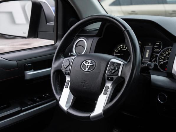 Toyota Tundra II Рестайлинг с пробегом 2021 года, цена 6 950 000 рублей, 172389 км, offers.body_type.unknown, Автокод Объявления