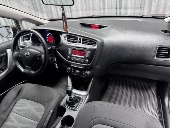 Kia Ceed II с пробегом 2014 года, цена 1 160 000 рублей, 134105 км, универсал, Автокод Объявления