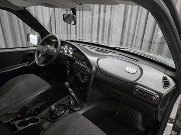 Chevrolet Niva I Рестайлинг с пробегом 2017 года, цена 760 000 рублей, 63000 км, внедорожник, Автокод Объявления