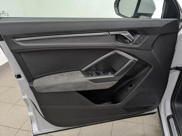 Audi Q3 Sportback II (F3) с пробегом 2021 года, цена 4 240 000 рублей, 67333 км, внедорожник, Автокод Объявления