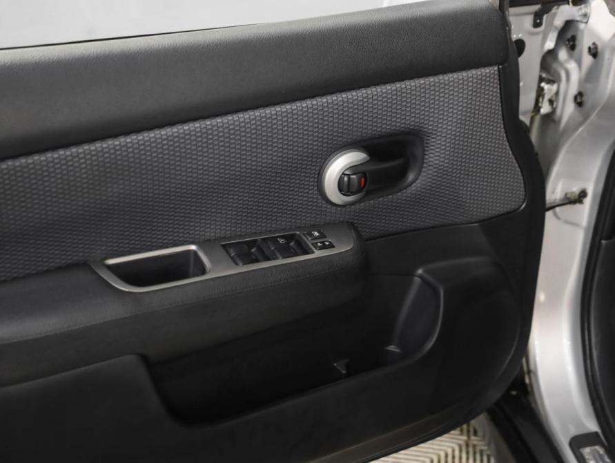 Nissan Tiida I Санкт-Петербург  - изображение 18