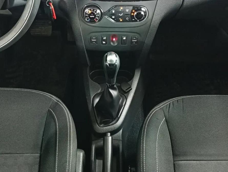 Renault Sandero II Санкт-Петербург  - изображение 16
