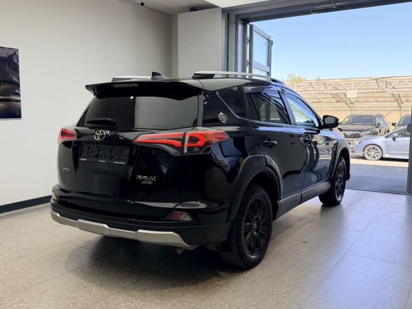 Toyota RAV4 IV (XA40) Рестайлинг с пробегом 2018 года, цена 2 310 000 рублей, 134499 км, внедорожник, Автокод Объявления