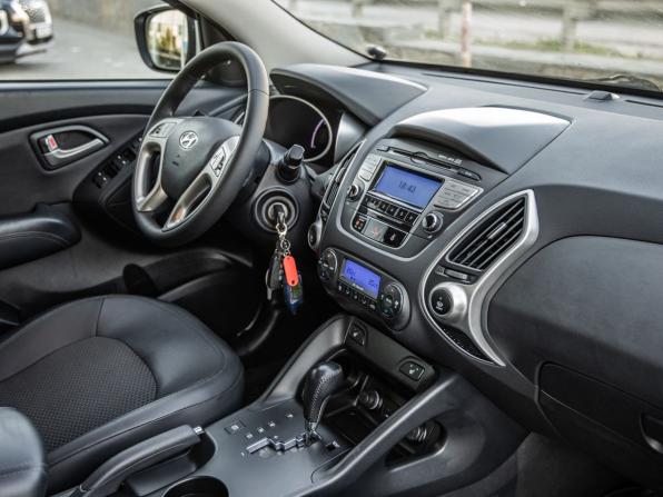 Hyundai ix35 I с пробегом 2012 года, цена 1 578 000 рублей, 98051 км, внедорожник, Автокод Объявления