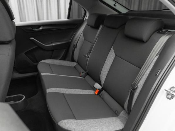 Skoda Rapid II с пробегом 2021 года, цена 1 650 000 рублей, 66505 км, лифтбек, Автокод Объявления