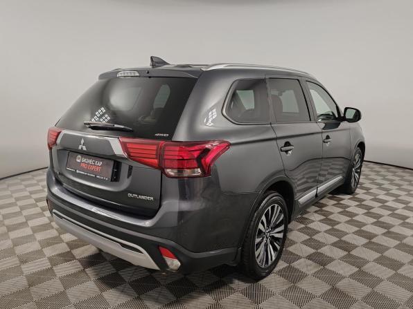 Mitsubishi Outlander III Рестайлинг 3 с пробегом 2019 года, цена 1 599 000 рублей, 258083 км, внедорожник, Автокод Объявления