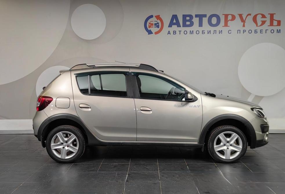 Renault Sandero II Москва  - изображение 5