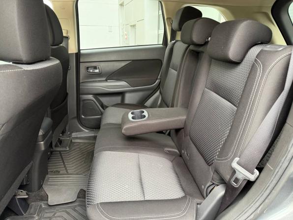 Mitsubishi Outlander III Рестайлинг 3 с пробегом 2019 года, цена 1 585 000 рублей, 248868 км, внедорожник, Автокод Объявления