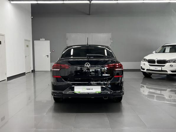 Volkswagen Polo VI с пробегом 2021 года, цена 1 645 000 рублей, 98246 км, лифтбек, Автокод Объявления