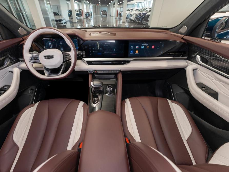 Geely Monjaro I Москва  - изображение 8