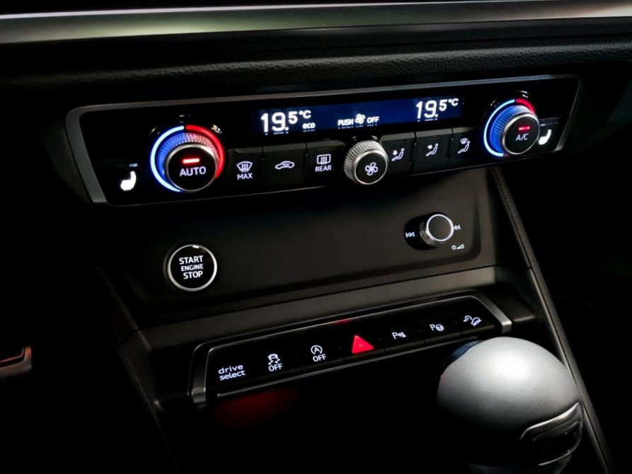 Audi Q3 Sportback II (F3) Санкт-Петербург  - изображение 30