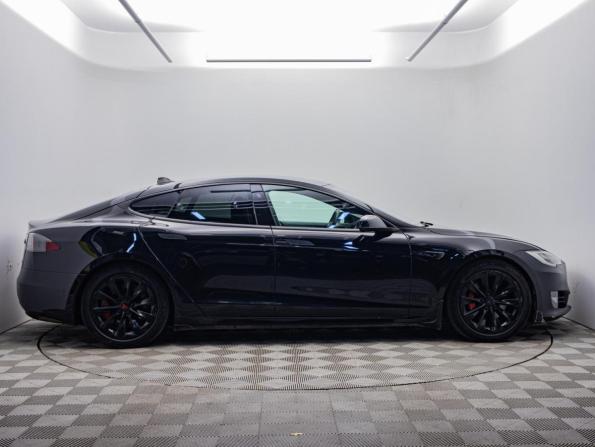 Tesla Model S I Рестайлинг с пробегом 2018 года, цена 2 389 000 рублей, 137629 км, лифтбек, Автокод Объявления