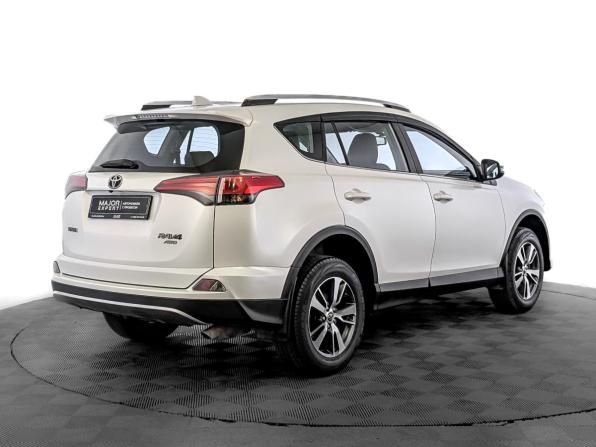 Toyota RAV4 IV (XA40) Рестайлинг с пробегом 2017 года, цена 2 325 000 рублей, 141616 км, внедорожник, Автокод Объявления
