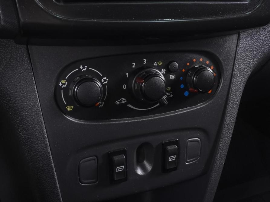 Renault Logan II Рестайлинг Ростов-на-Дону  - изображение 12